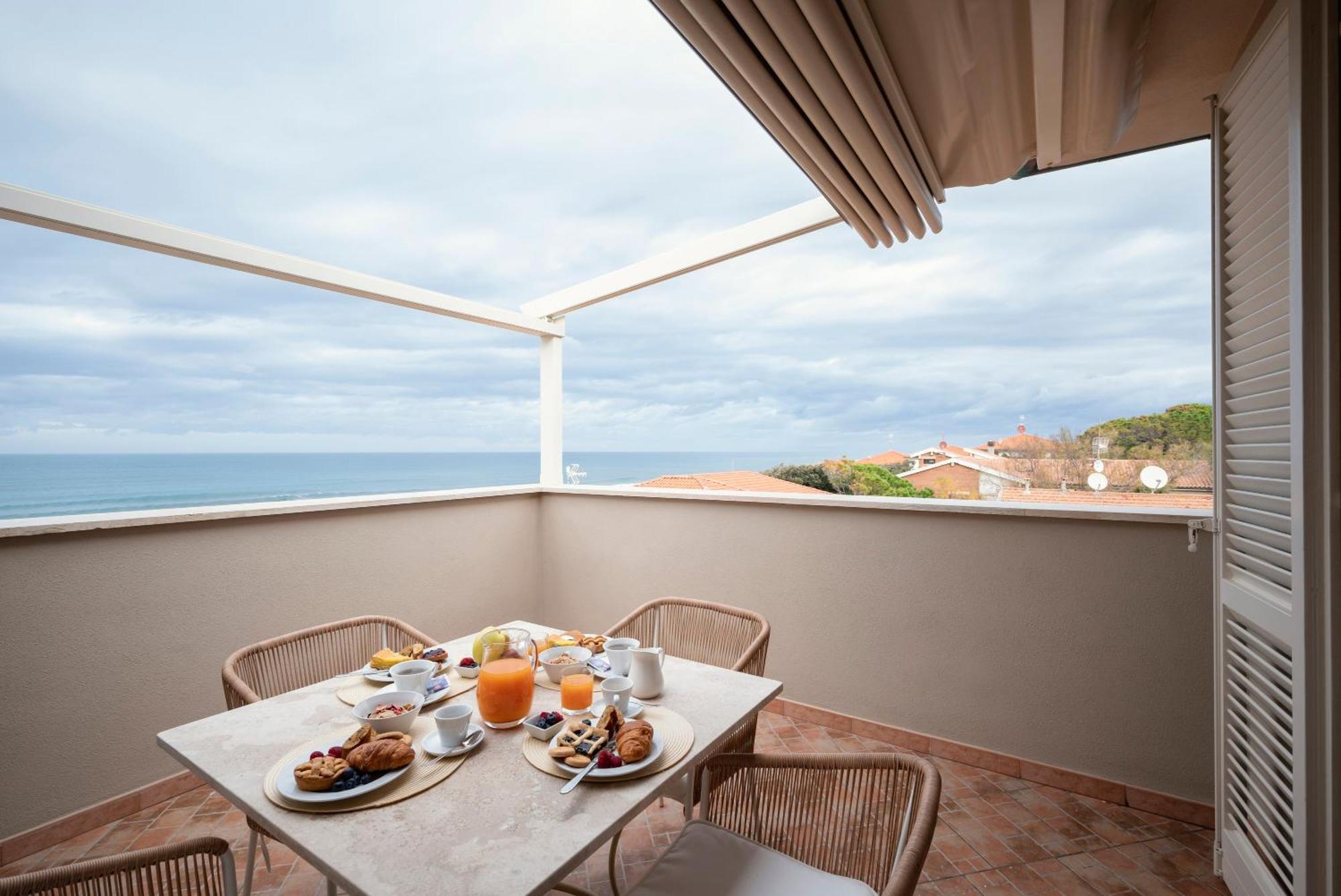 Zefiro Apartments San Vincenzo Ngoại thất bức ảnh