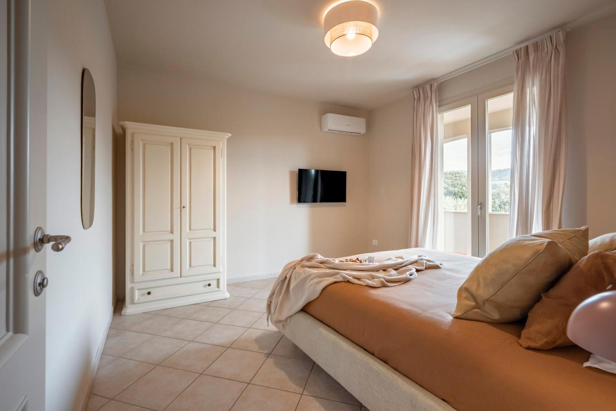 Zefiro Apartments San Vincenzo Ngoại thất bức ảnh