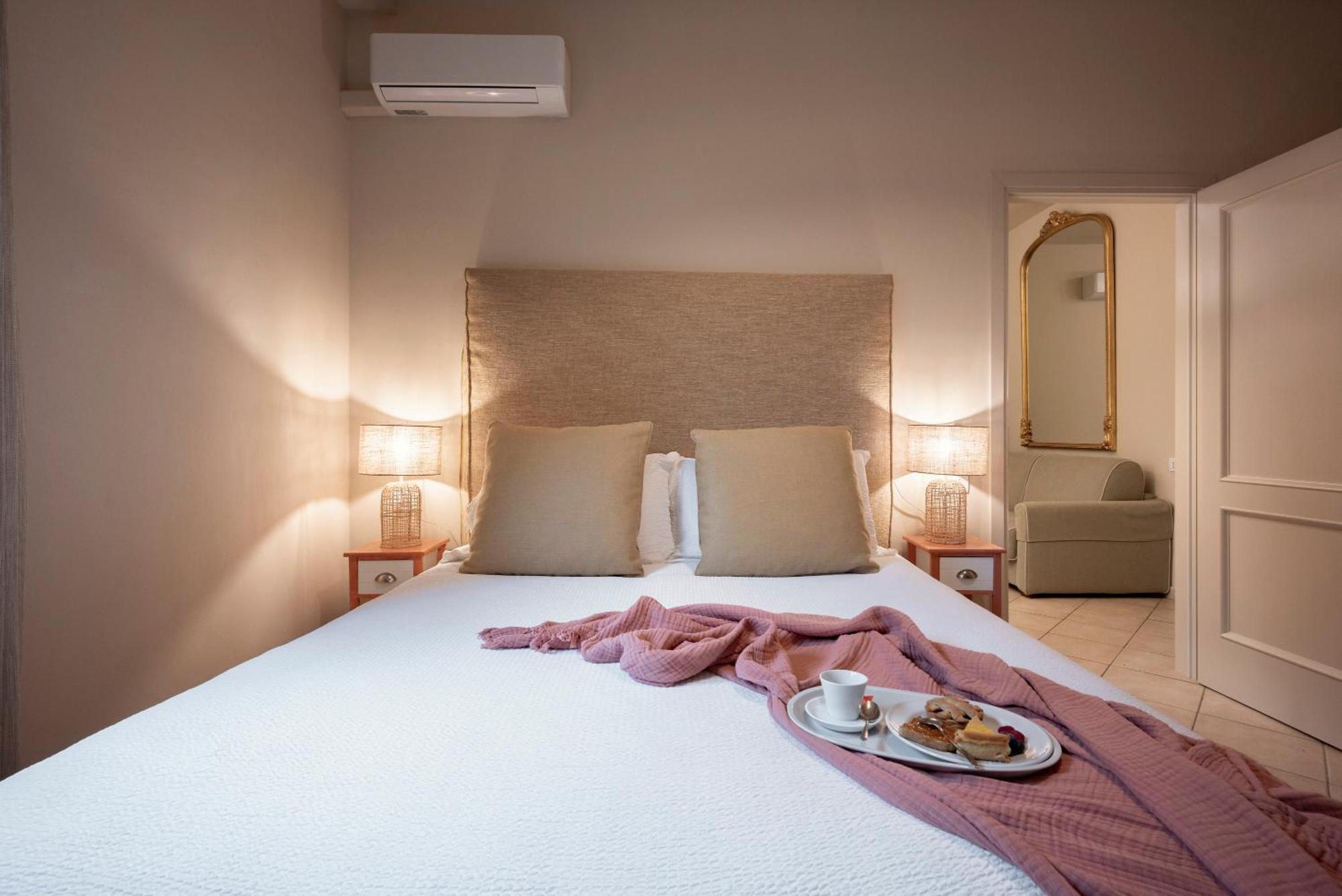 Zefiro Apartments San Vincenzo Ngoại thất bức ảnh
