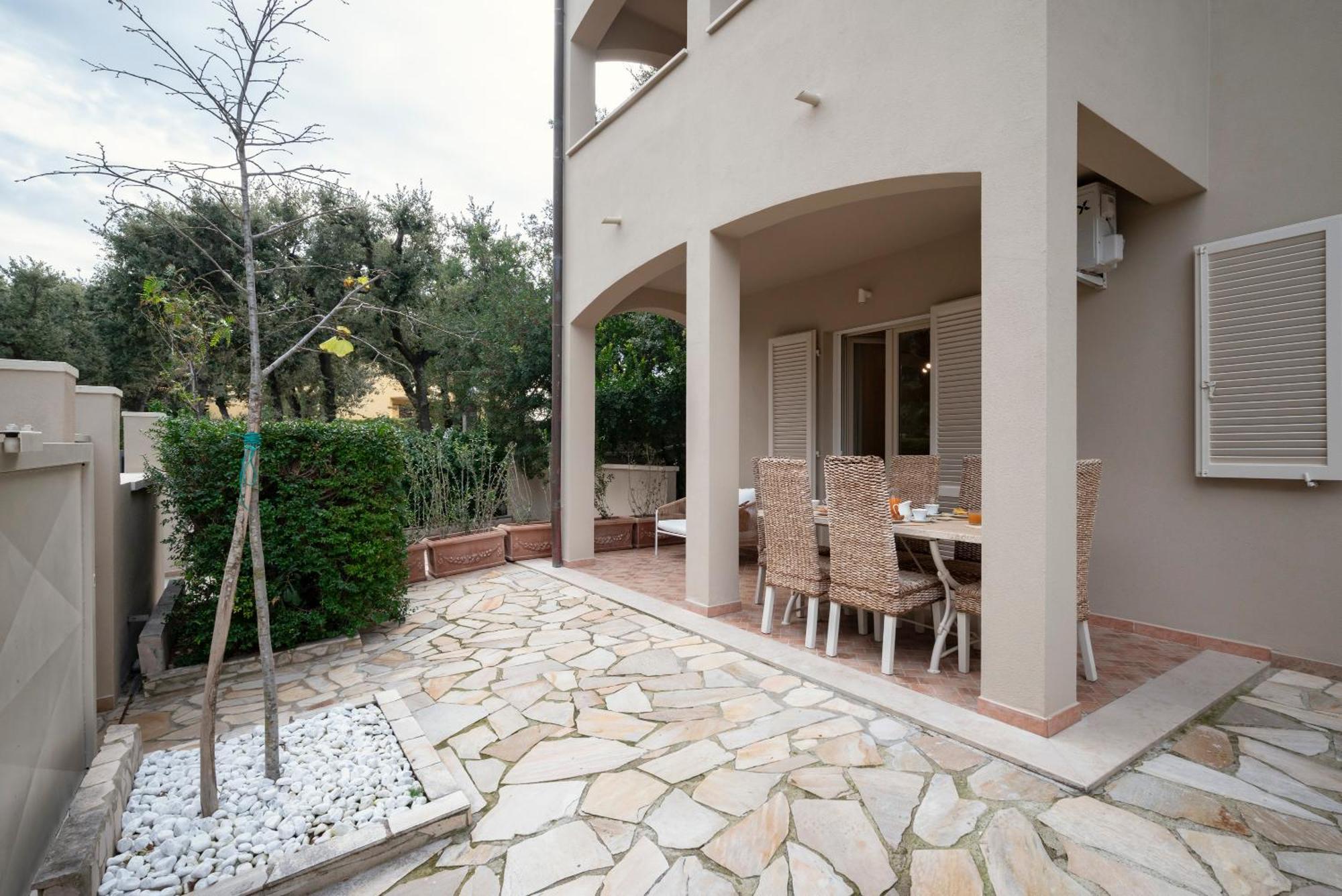 Zefiro Apartments San Vincenzo Ngoại thất bức ảnh